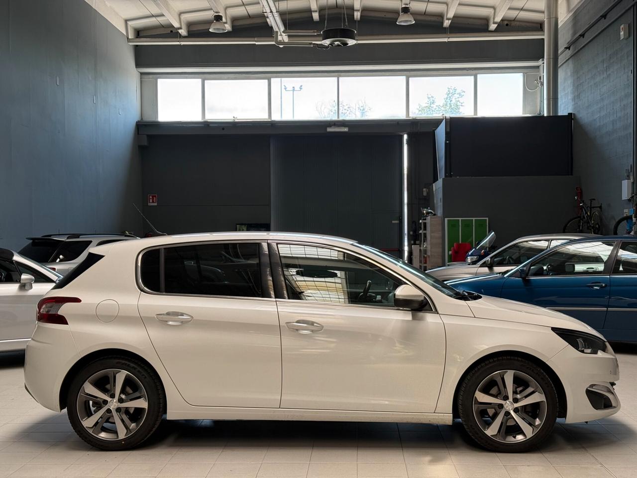 Peugeot 308 1.6 THP 125 CV Allure