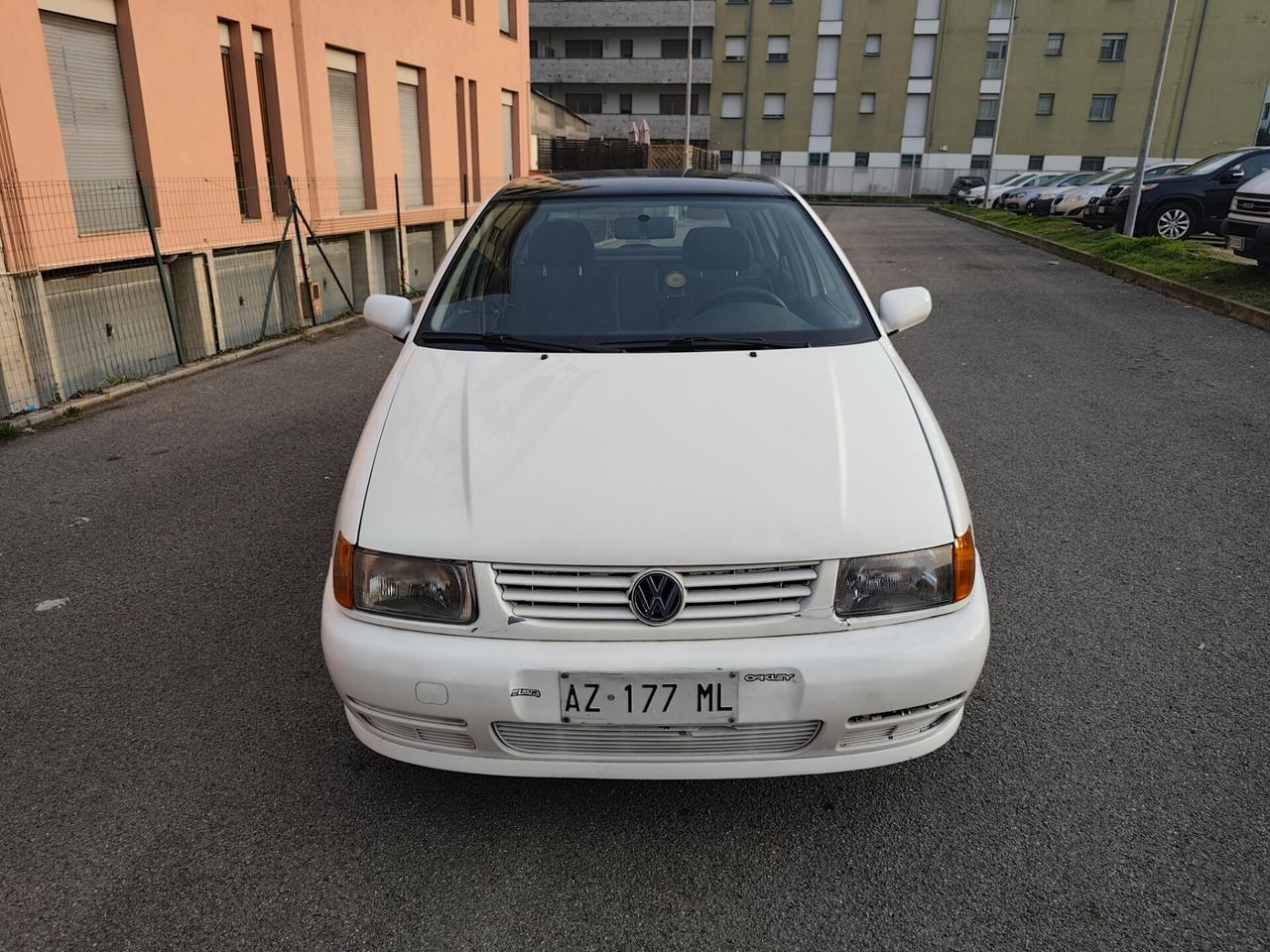 Volkswagen Polo 1.4 Benz 5 porte neopatentati