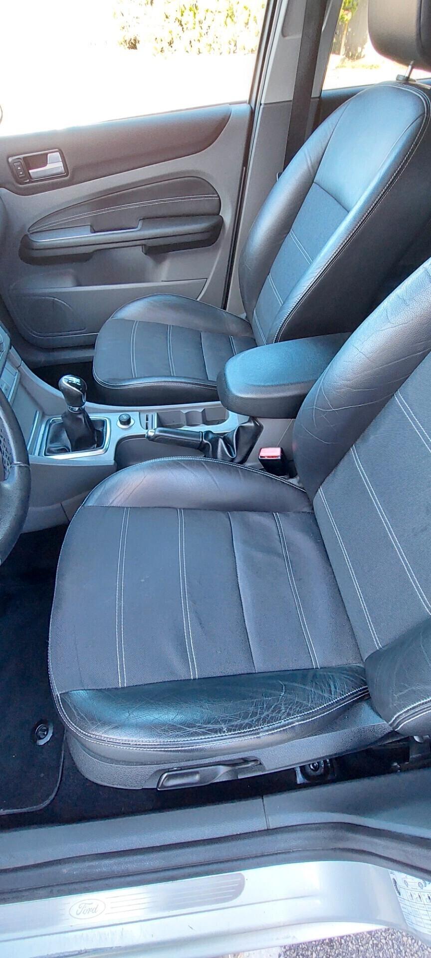 FOCUS 1,6 DIESEL 110 CV TITANIUM TELEFONO LEGA POCHI KM PELLE IMPECCABILE FULL FULL