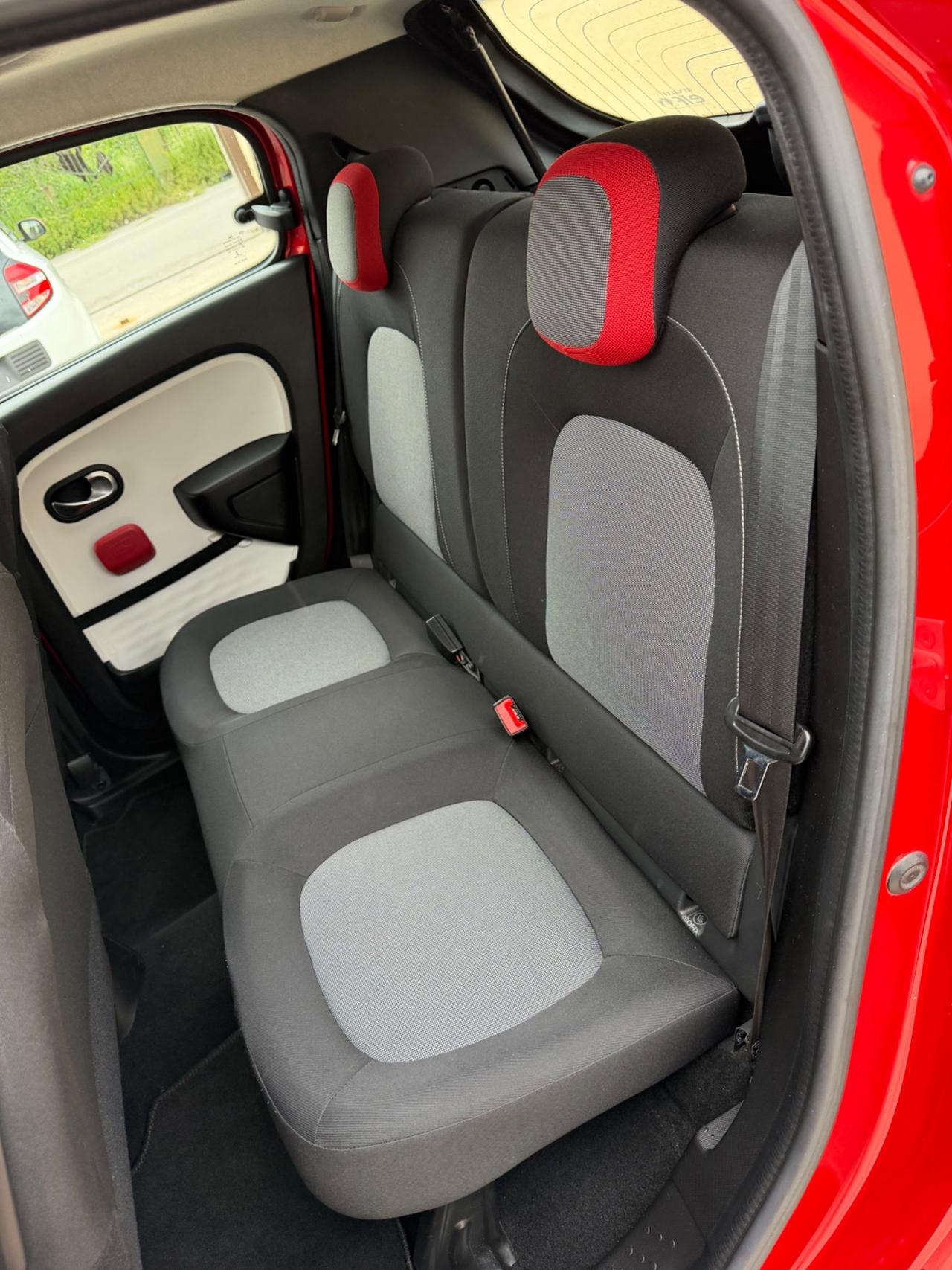 Renault Twingo SCe EDC Lovely