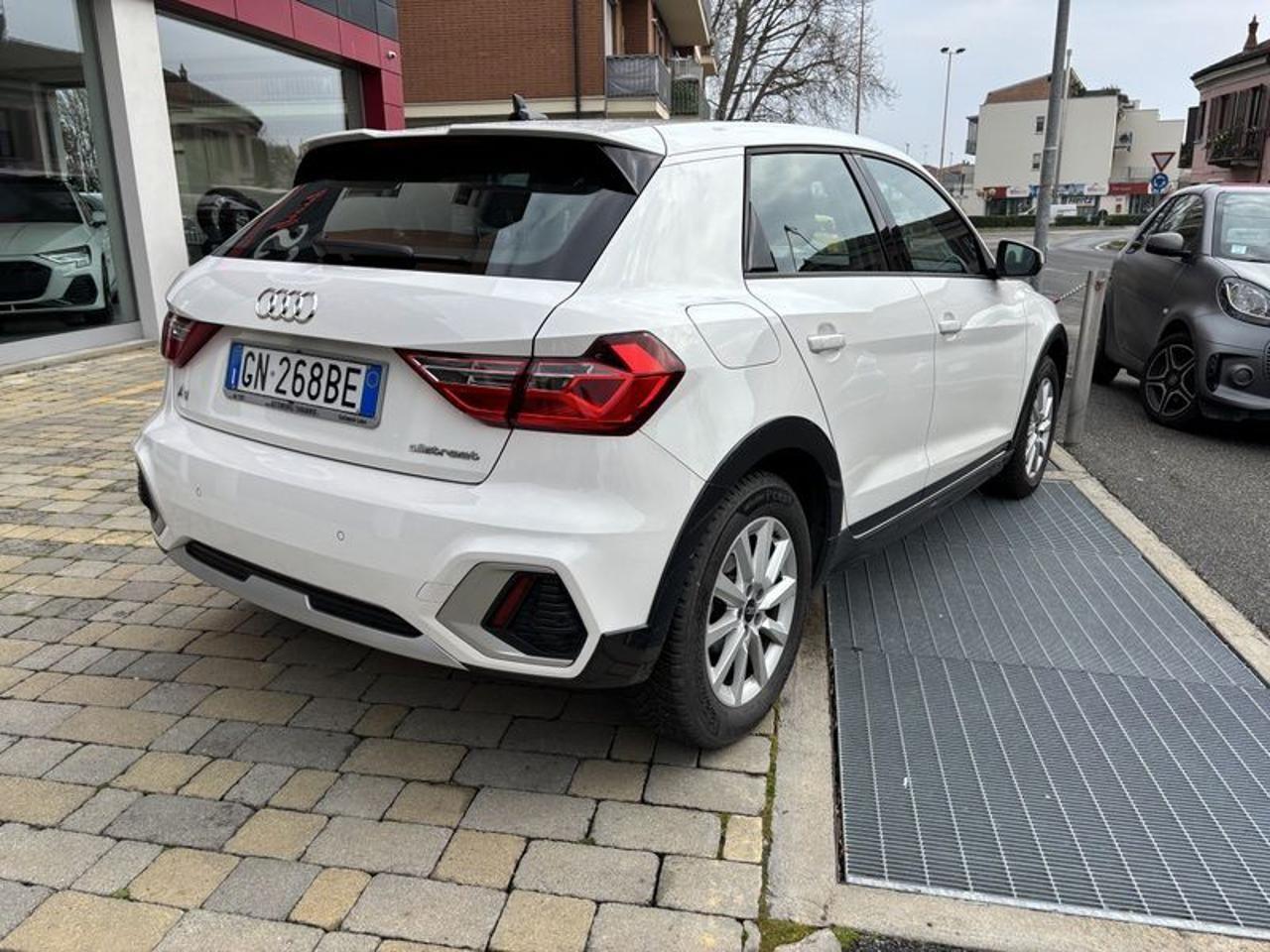 Audi A1 allstreet 30 TFSI APP CONNECT-16"