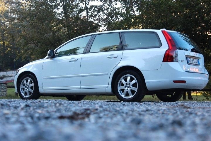 Volvo V50 1.6 d2 Polar 115cv CROSSOVER STUPENDO COME DA FOTO REALE UNICO UTILIZZATORE CLIMA AUT. CERCHI IN LEG