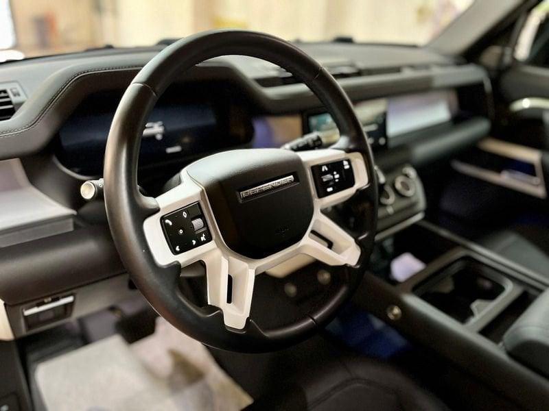 Land Rover Defender 110 3.0D I6 200 CV AWD Auto SE N1