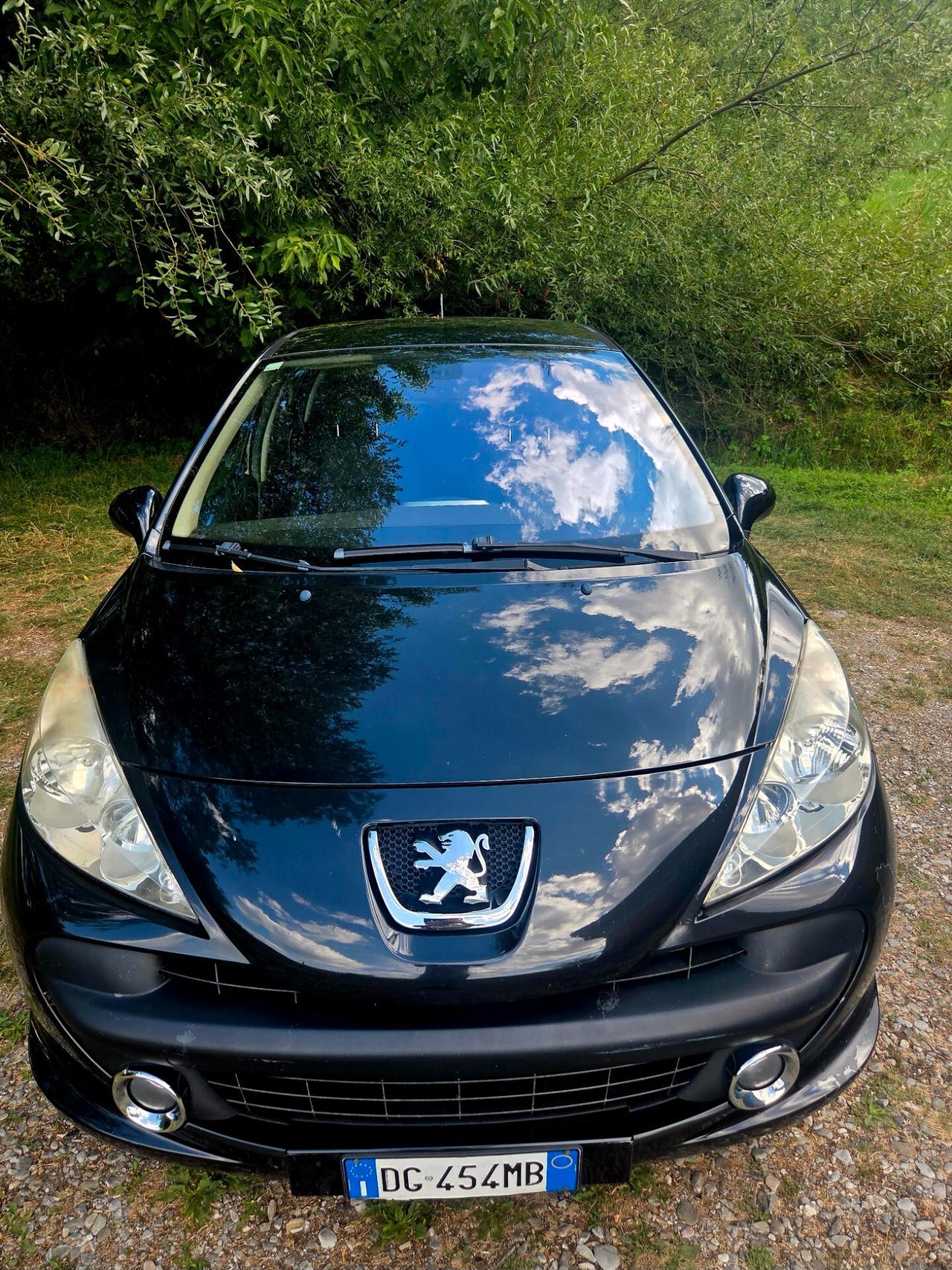 Peugeot 207 1.6 HDi 90CV 5 porte
