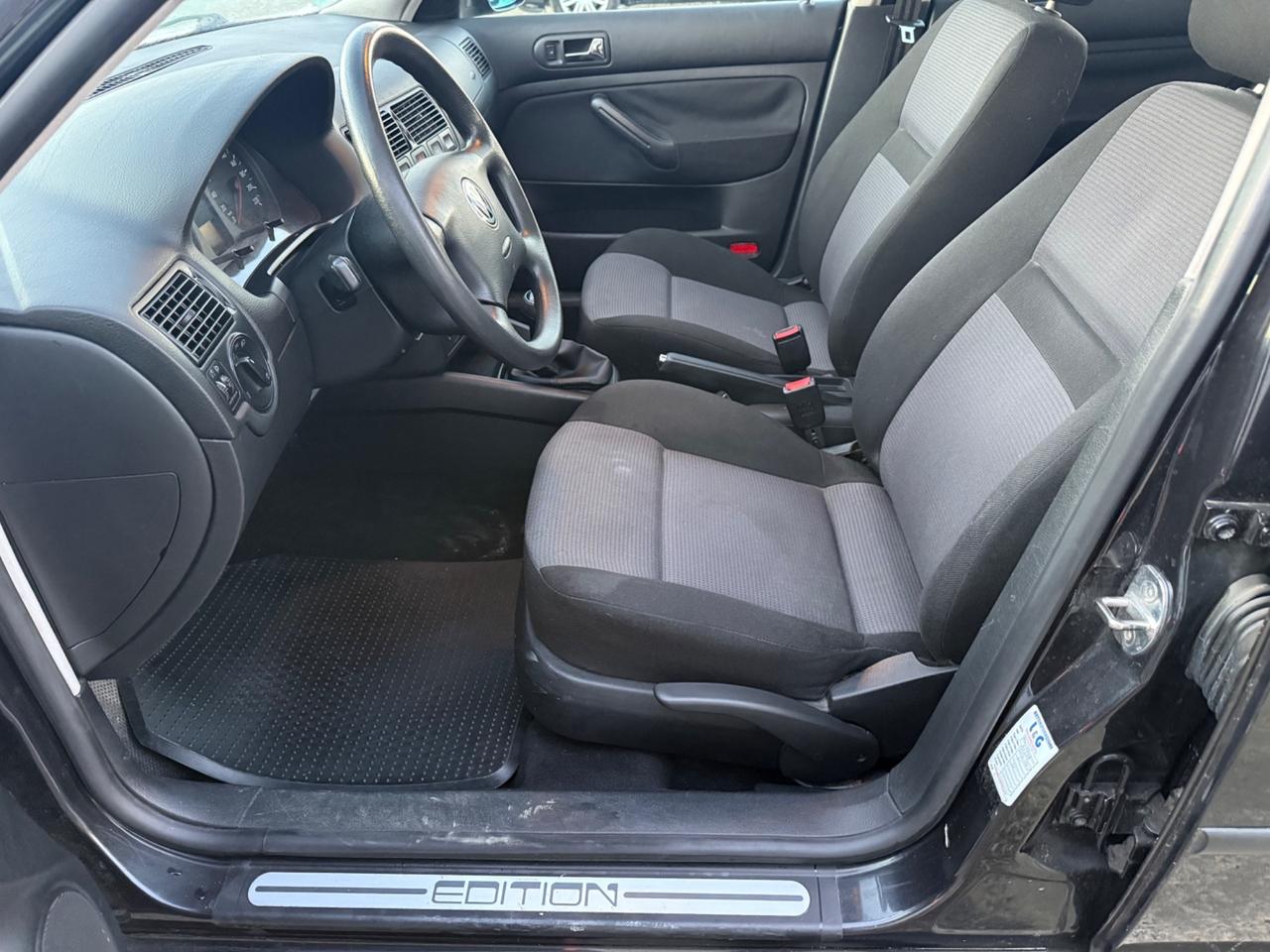 Volkswagen Golf 1.4 16V cat 5 porte