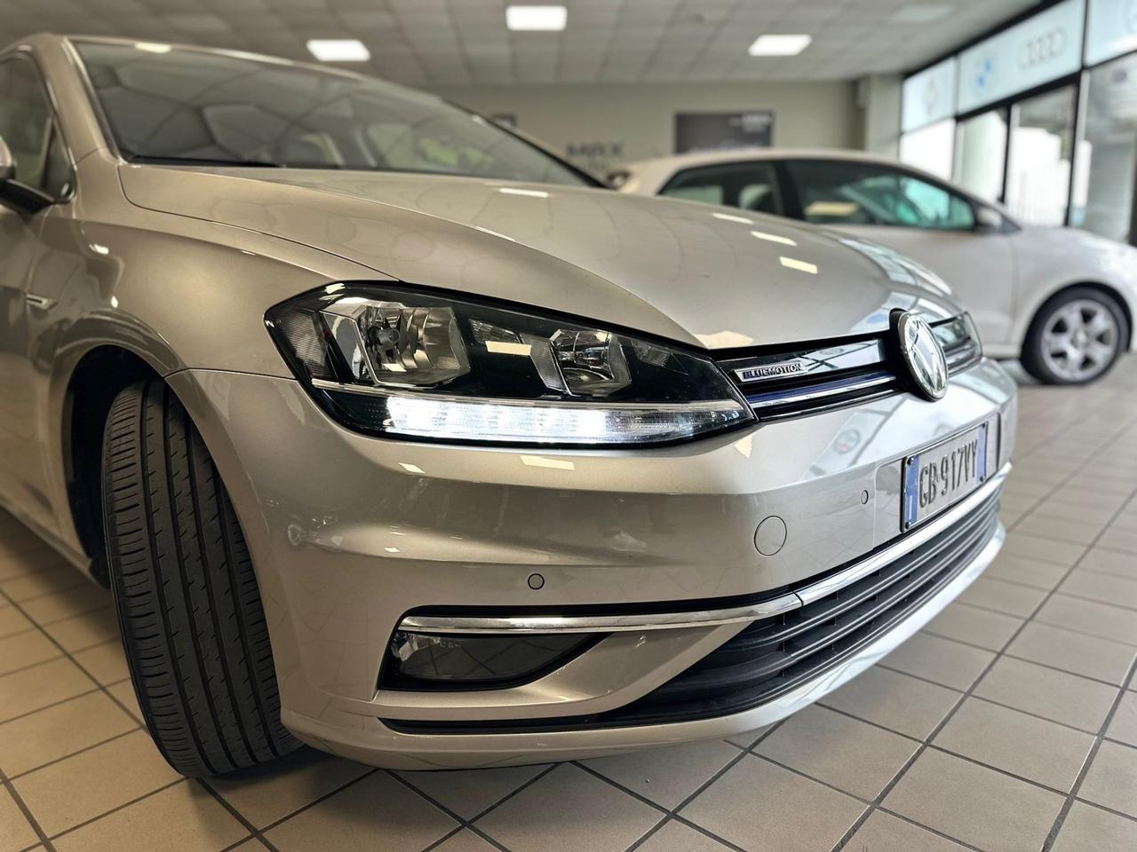 Volkswagen Golf 1.5 TGI DSG Style