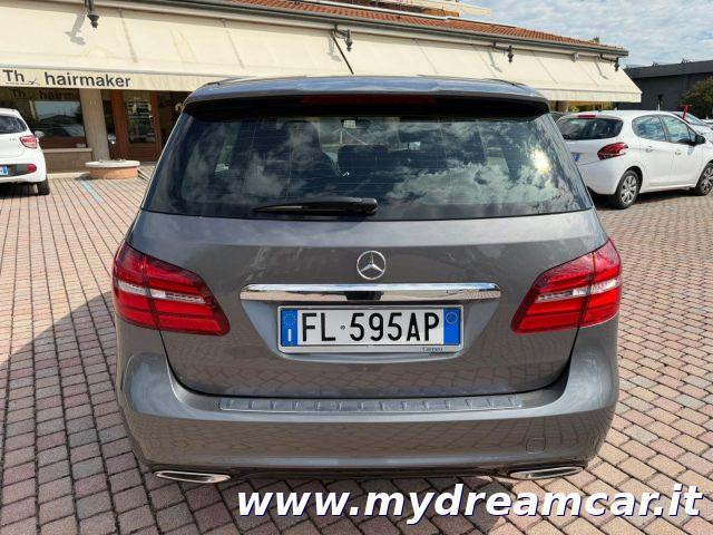 MERCEDES-BENZ B 180 d Premium