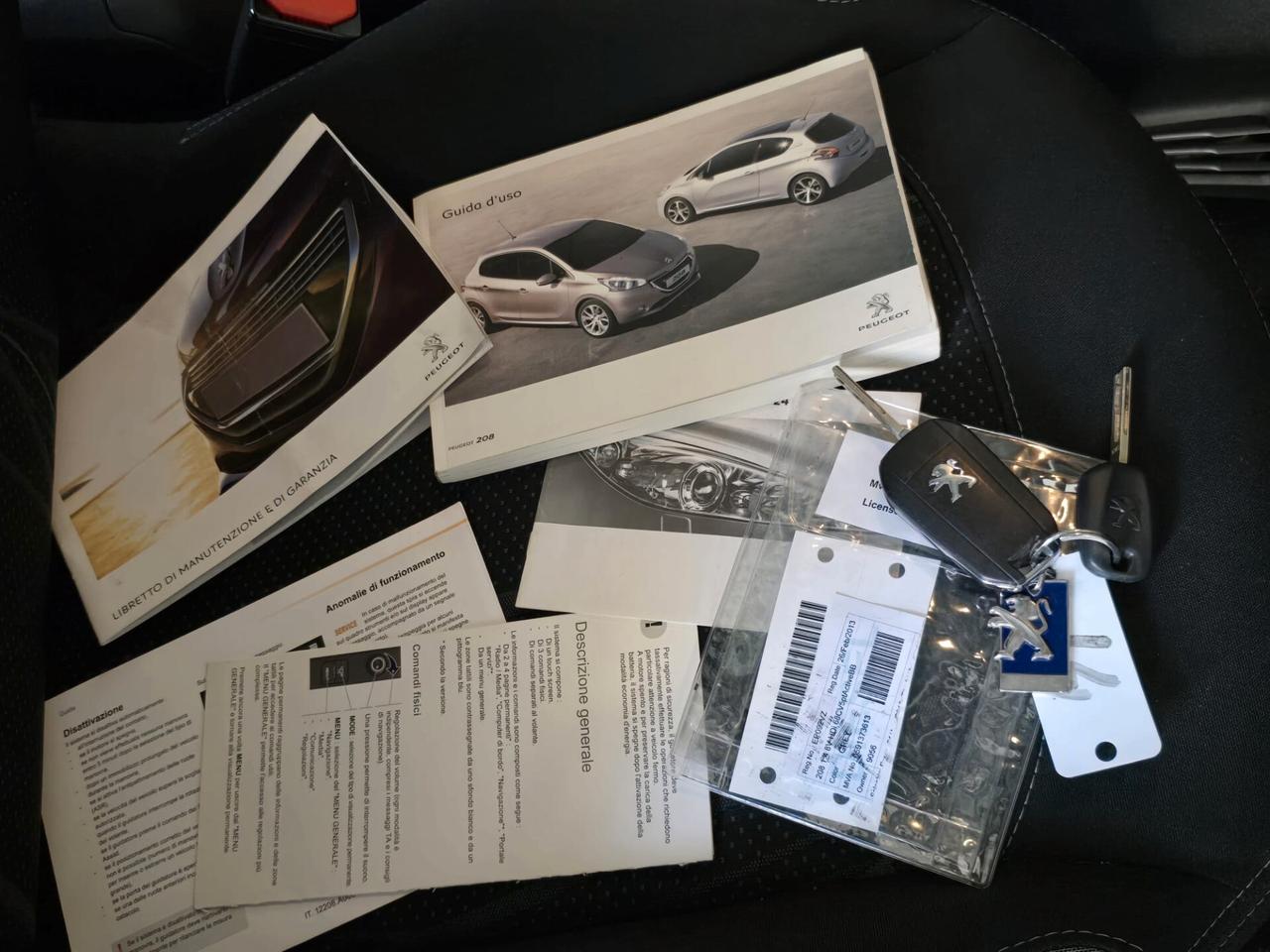 Peugeot 208 1.4 HDi 68 CV 5 porte Allure