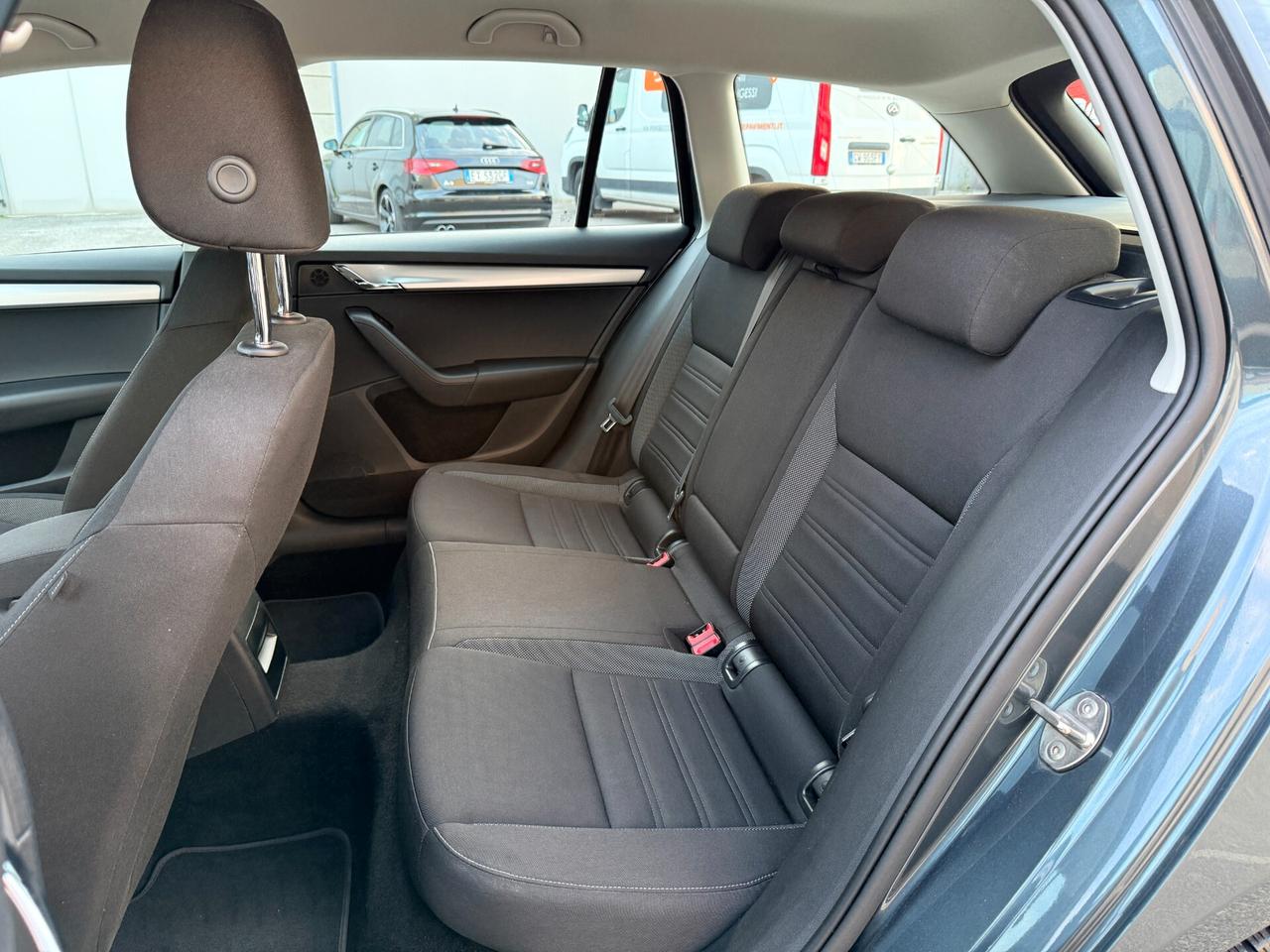 Skoda Octavia 1.6 TDI CR 115 CV DSG Wagon Executive
