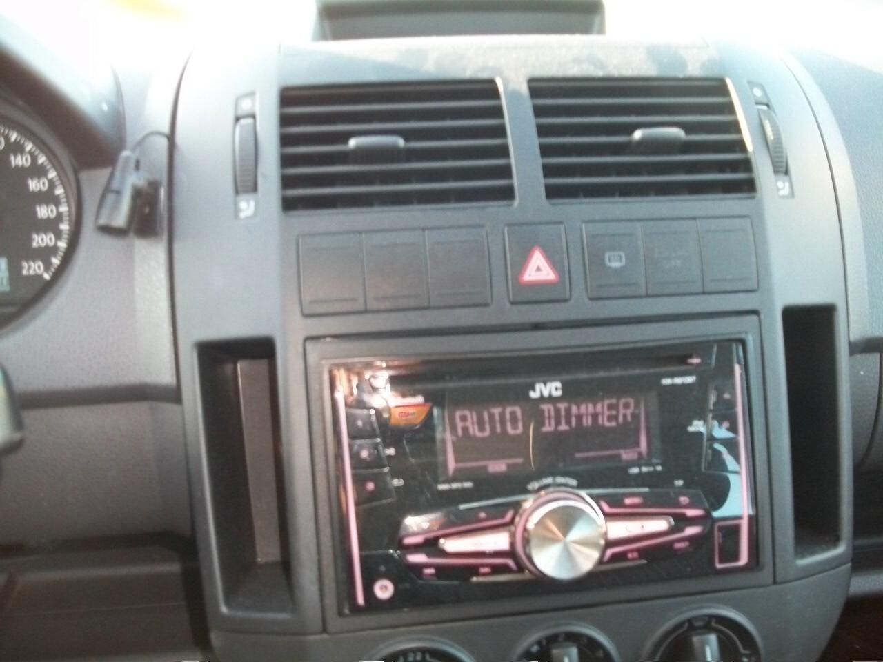 Volkswagen Polo 1.2/60CV 5p. United CC 1200 EURO 04 BENZINA KM 199500 SI NUOVI PATENTATI GARANZIA UN ANNO