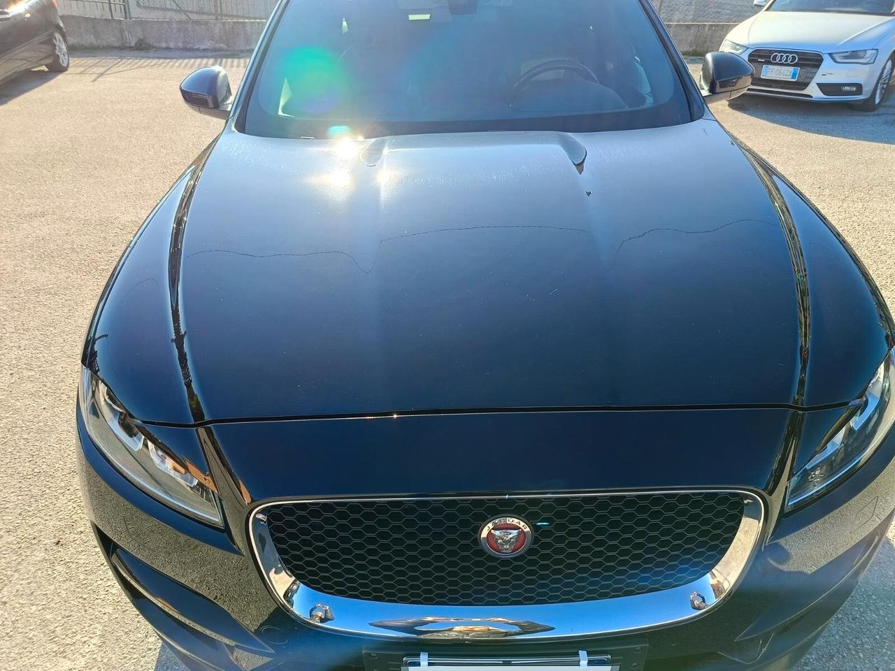 Jaguar F-Pace 2.0 D 180 CV AWD Portfolio