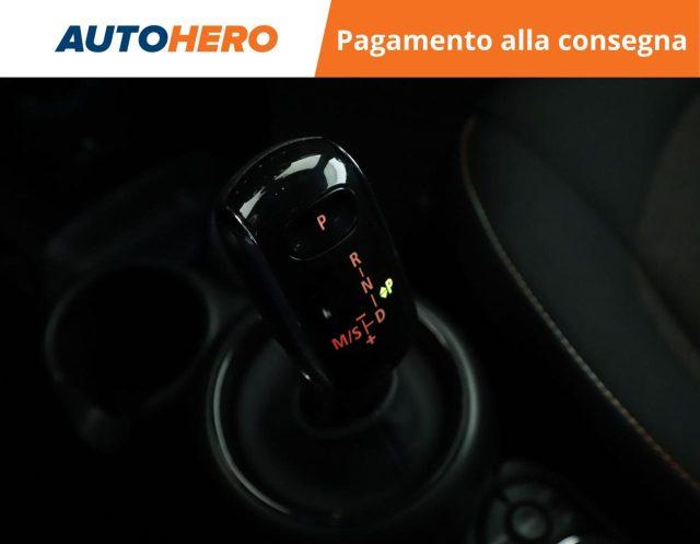 MINI Cooper 1.5 Cooper Essential 5 porte