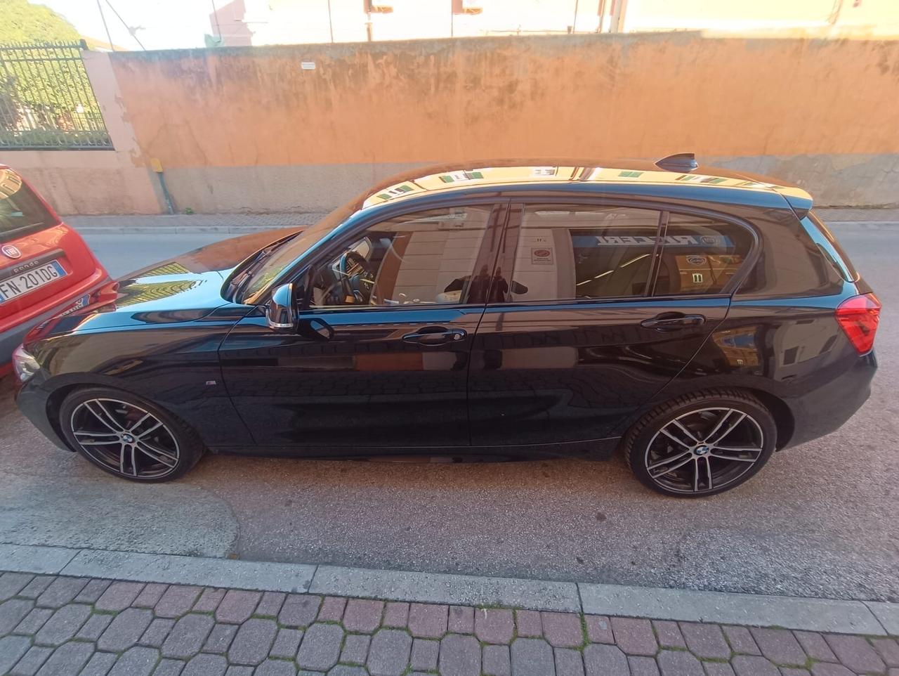 Bmw 118 118d 5p. Msport