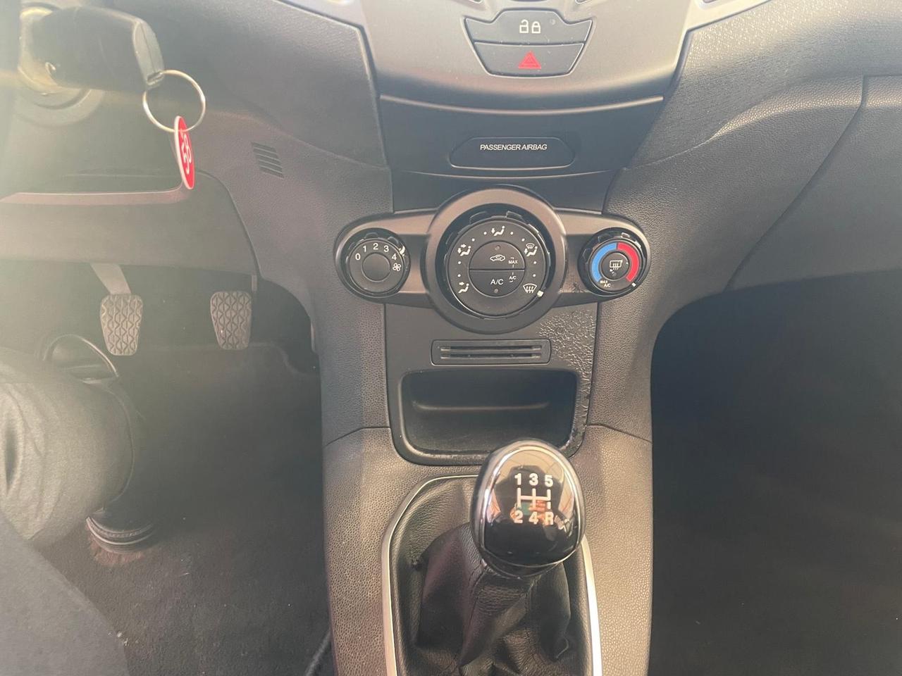 Ford Fiesta 1.4 5p. Bz.- GPL Titanium