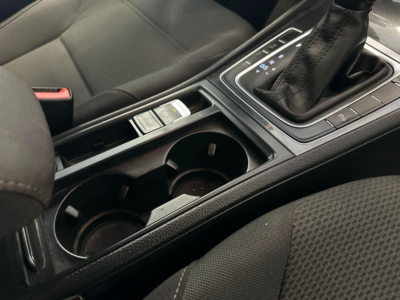 Volkswagen Golf Variant 1.5 TGI DSG Style