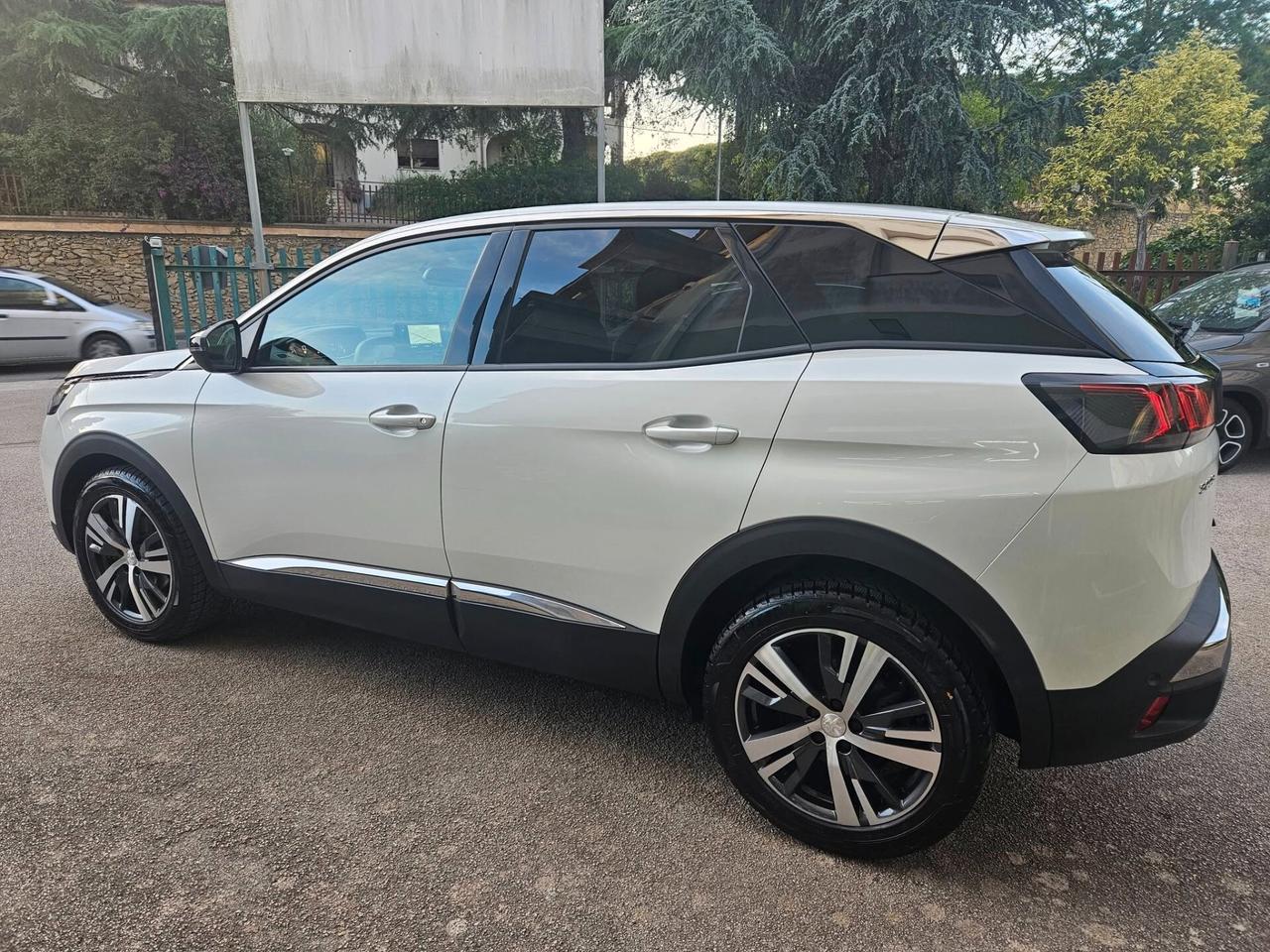 Peugeot 3008 BlueHDi 130 S&S Allure Pack