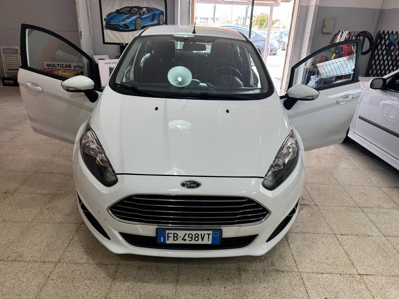 Ford Fiesta 1.4 5 porte Bz.- GPL Black & White Edi