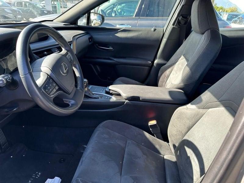 Lexus UX 250h 2.0 Executive 2wd cvt my20