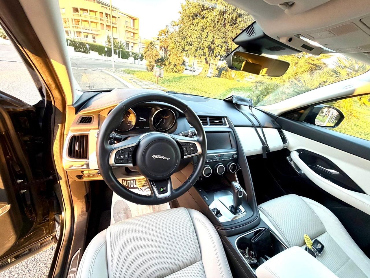 Jaguar E-Pace 2.0D 240 CV R-Dynamic-Anche Permuta-Garanzia