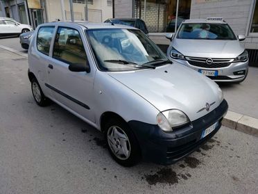 Fiat 600 1.1 Active