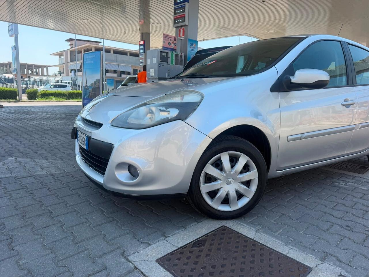 Renault Clio 1.2 16V 5 porte Dynamique