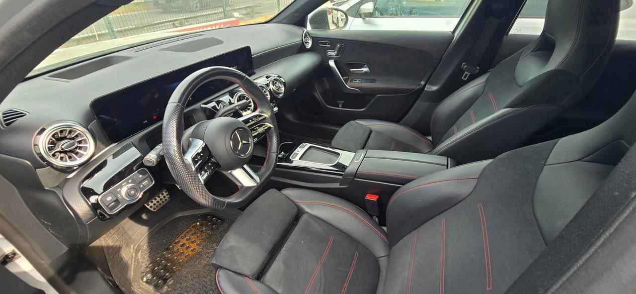 Mercedes-benz A 200 d Automatic AMG Line Premium Plus