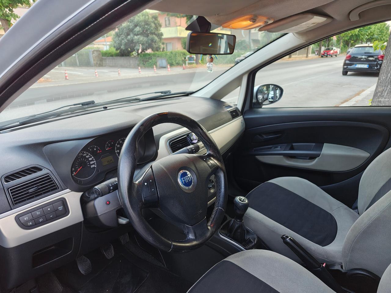 Fiat Grande Punto 1.3 MJT 75 CV 5 porte Dynamic