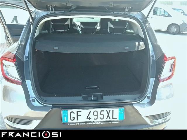 RENAULT Captur 1.6 E-TECH Hybrid Intens Auto