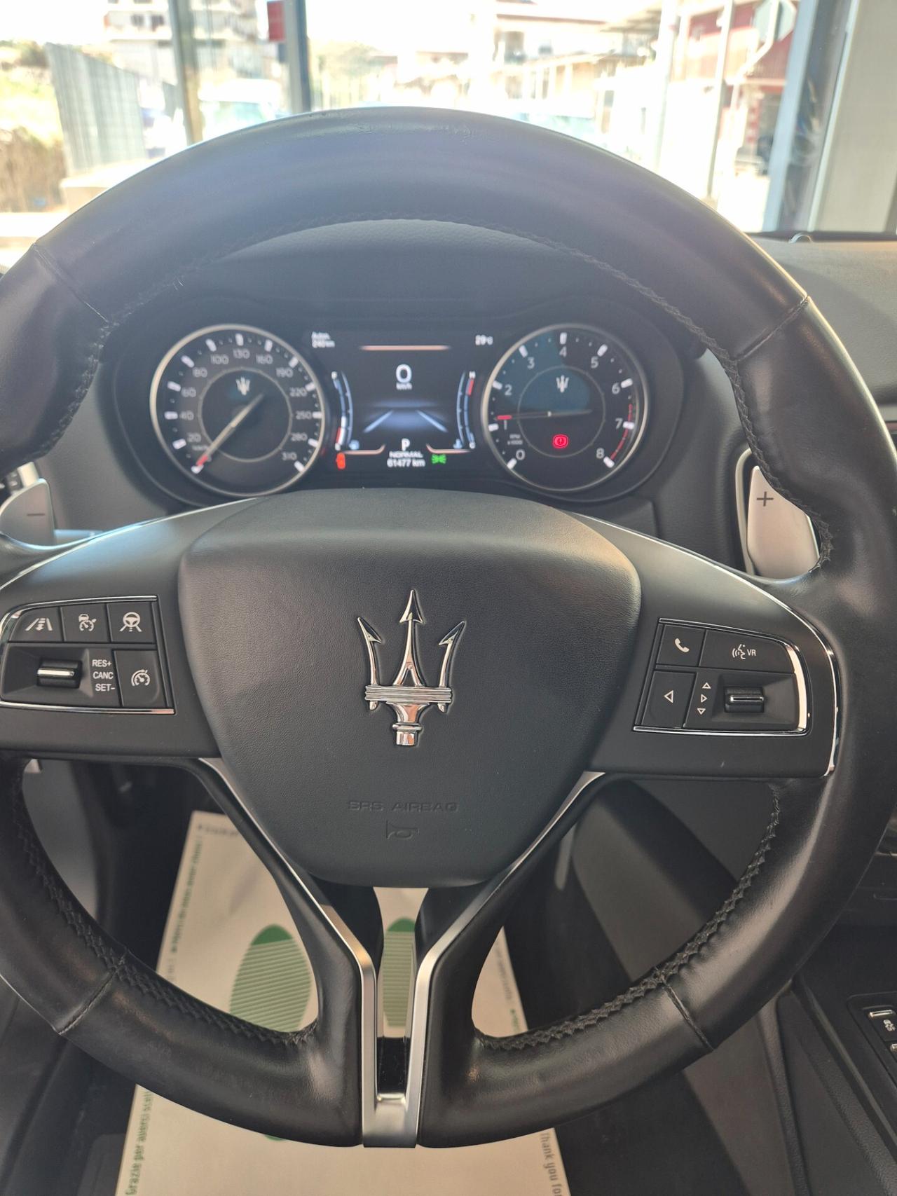Maserati Ghibli 330 CV MHEV GT