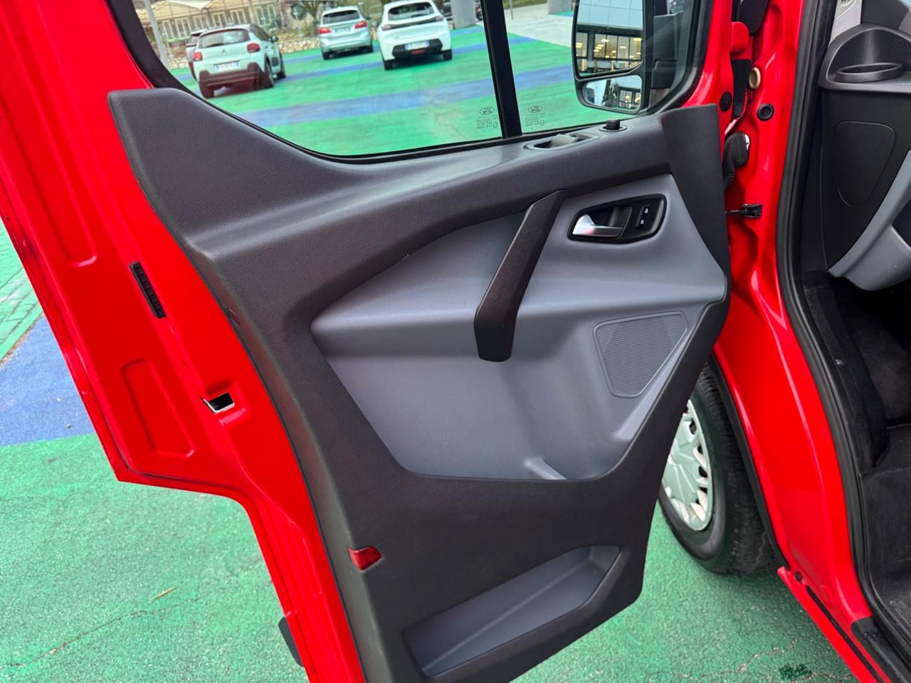 Ford Transit Custom 270 2.2 TDCi 155CV PC Furgone Trend