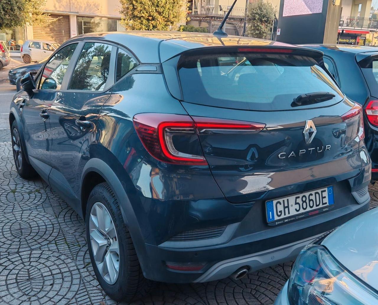 Renault Captur Mild Hybrid 140 CV Zen