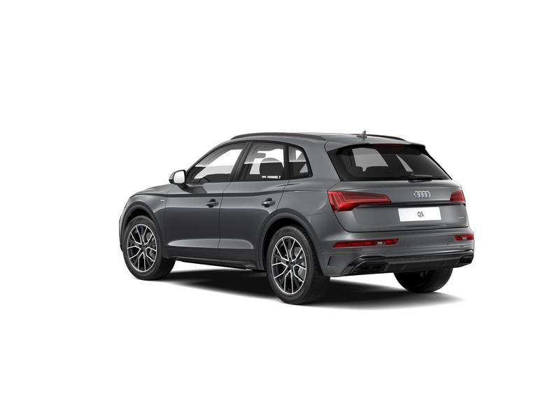 Audi Q5 40 2.0 tdi mhev 12v identity black quattro s-tronic