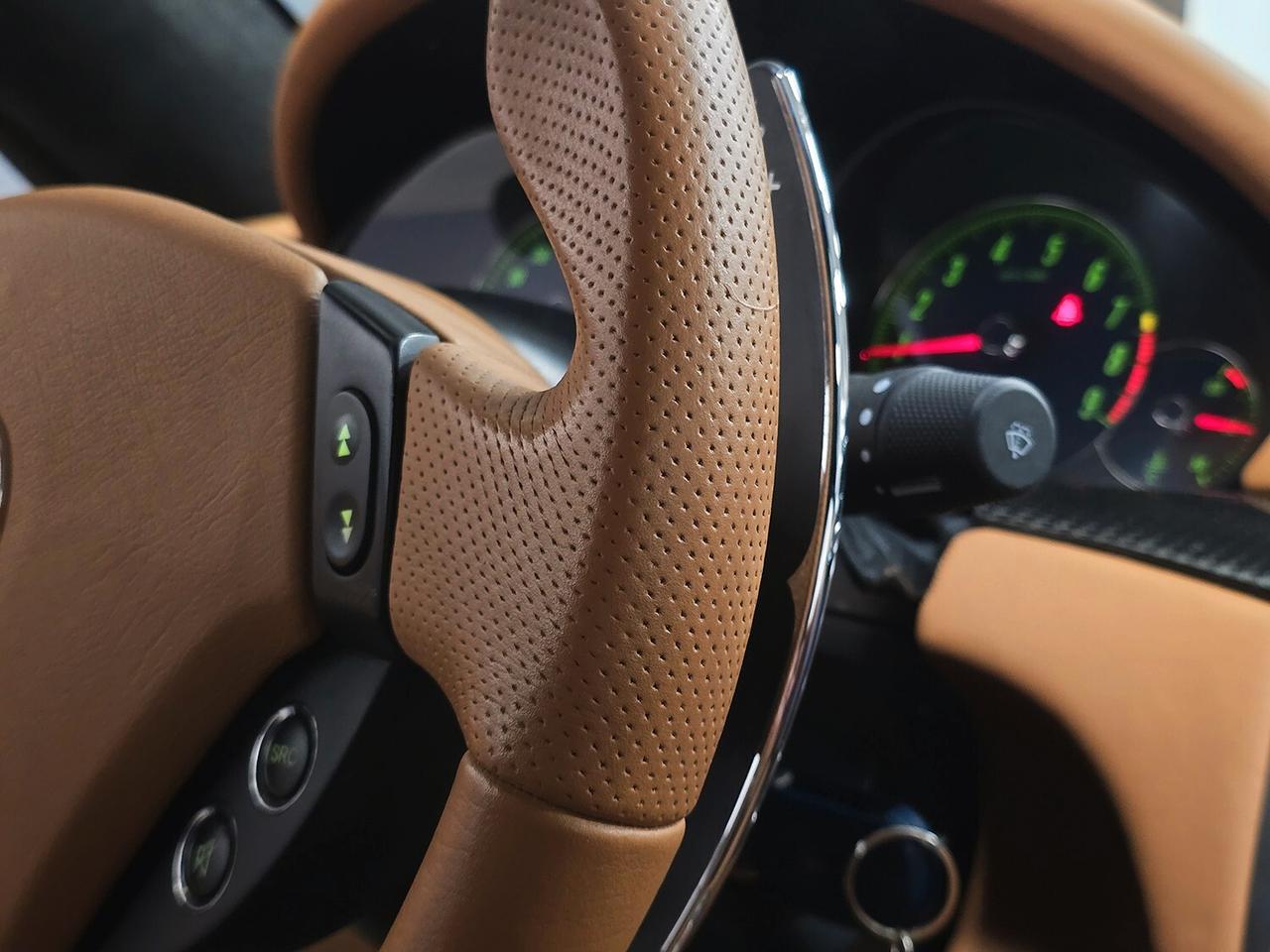 Maserati GranTurismo 4.7 S V8 CAMBIOCORSA_BIANCO FUJI_GARANZIA 12 MESI