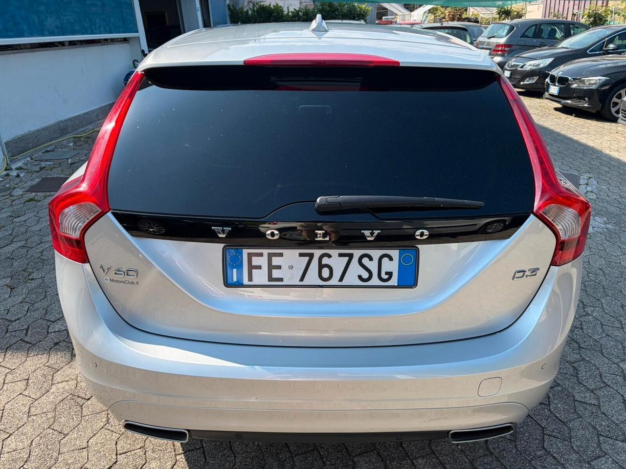 Volvo V60 D3 Momentum*EURO6*CERCHI