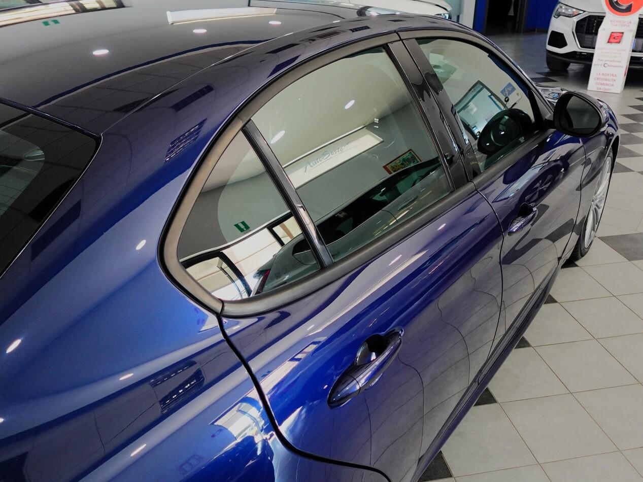 Alfa Romeo Giulia 2.2 MJT 180 CV AT8 SUPER
