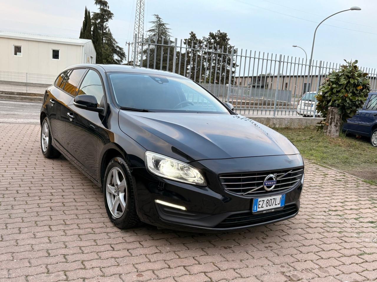 Volvo V60 D2 1.6 Kinetic