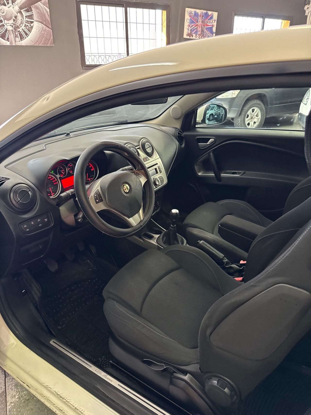 Alfa Romeo MiTo 1.4 78 CV 8V S&S Distinctive Sport Pack