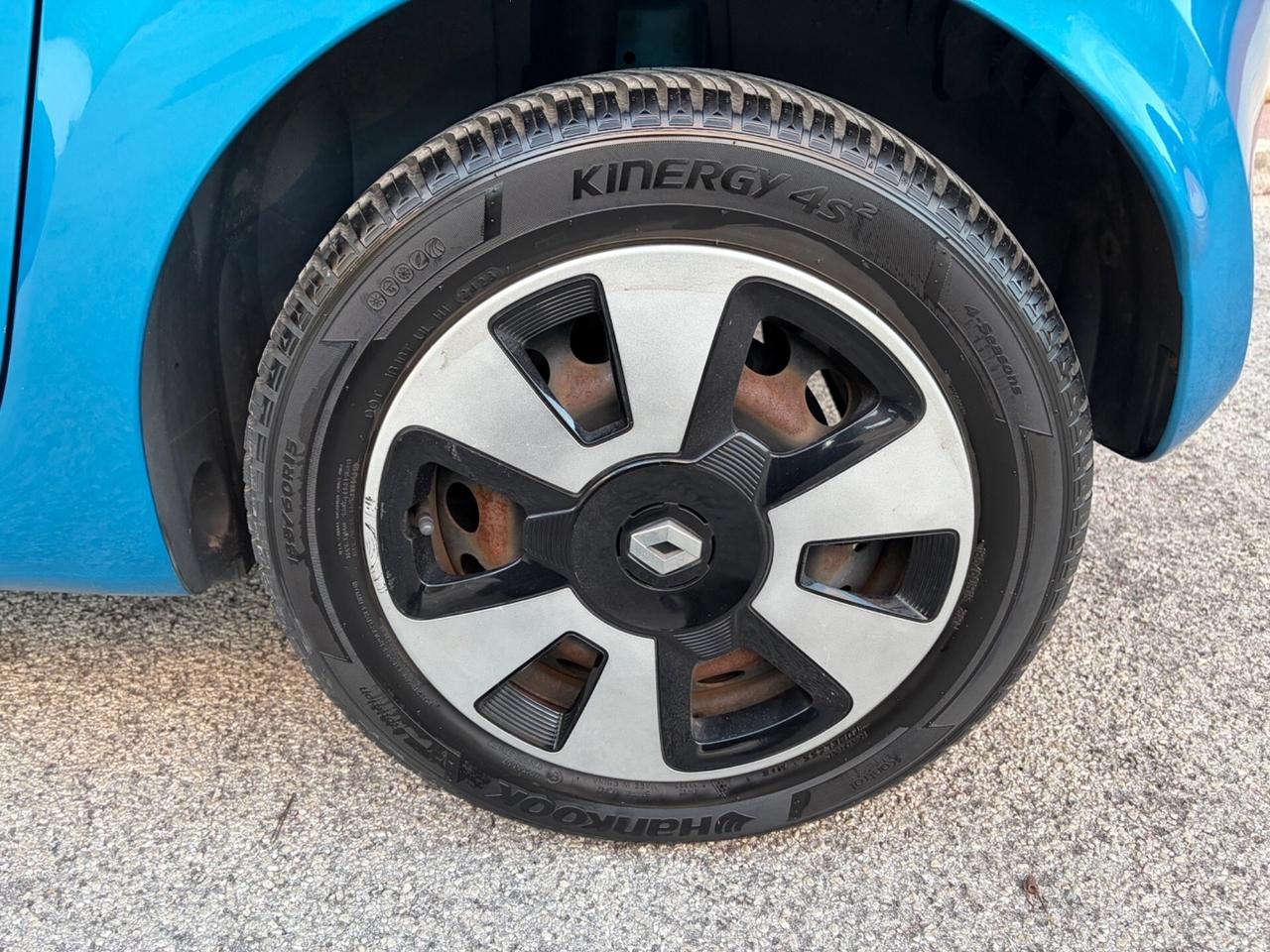 Renault Twingo 1.0 benz ideale per neopatentati