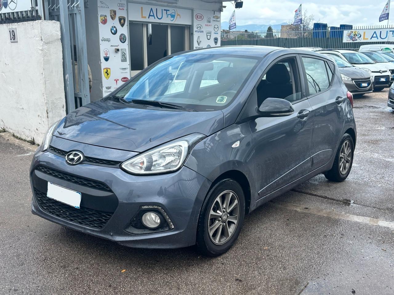 Hyundai i10 CAMBIO AUTOMATICO / GPL