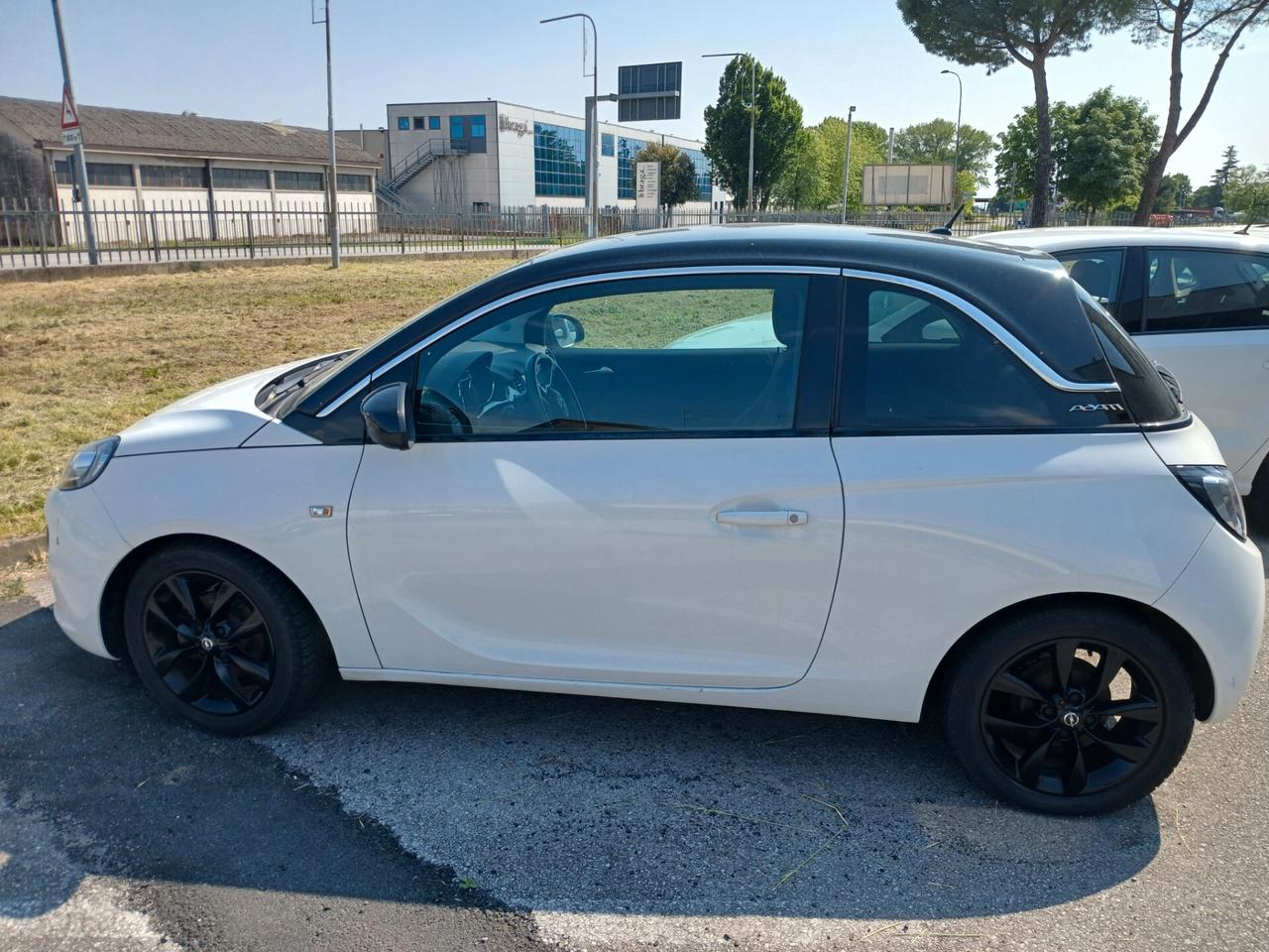 Opel Adam 1.2 70 CV