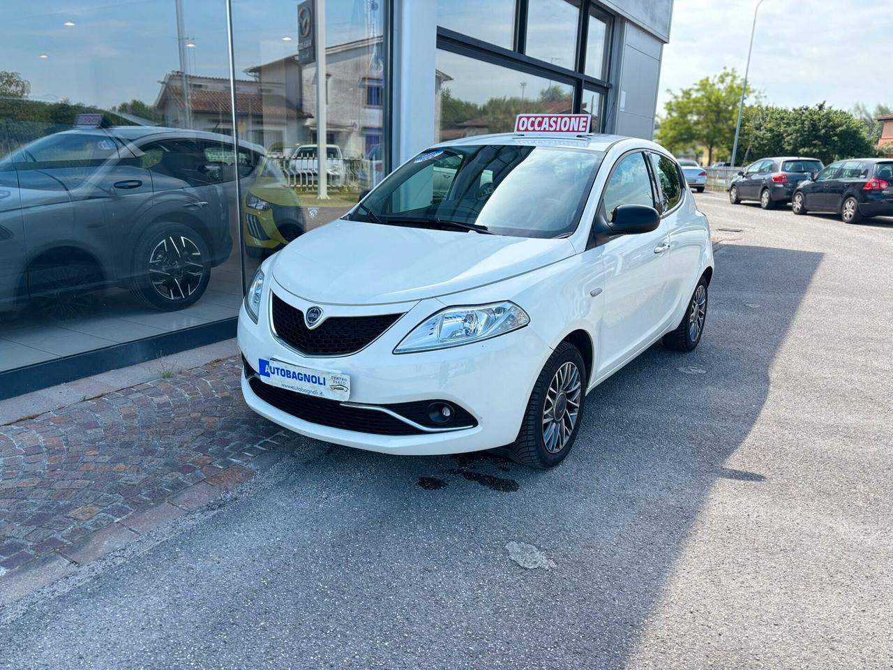 Lancia Ypsilon PLATINUM 0.9 TwinAir 85 CV DFN 5p.