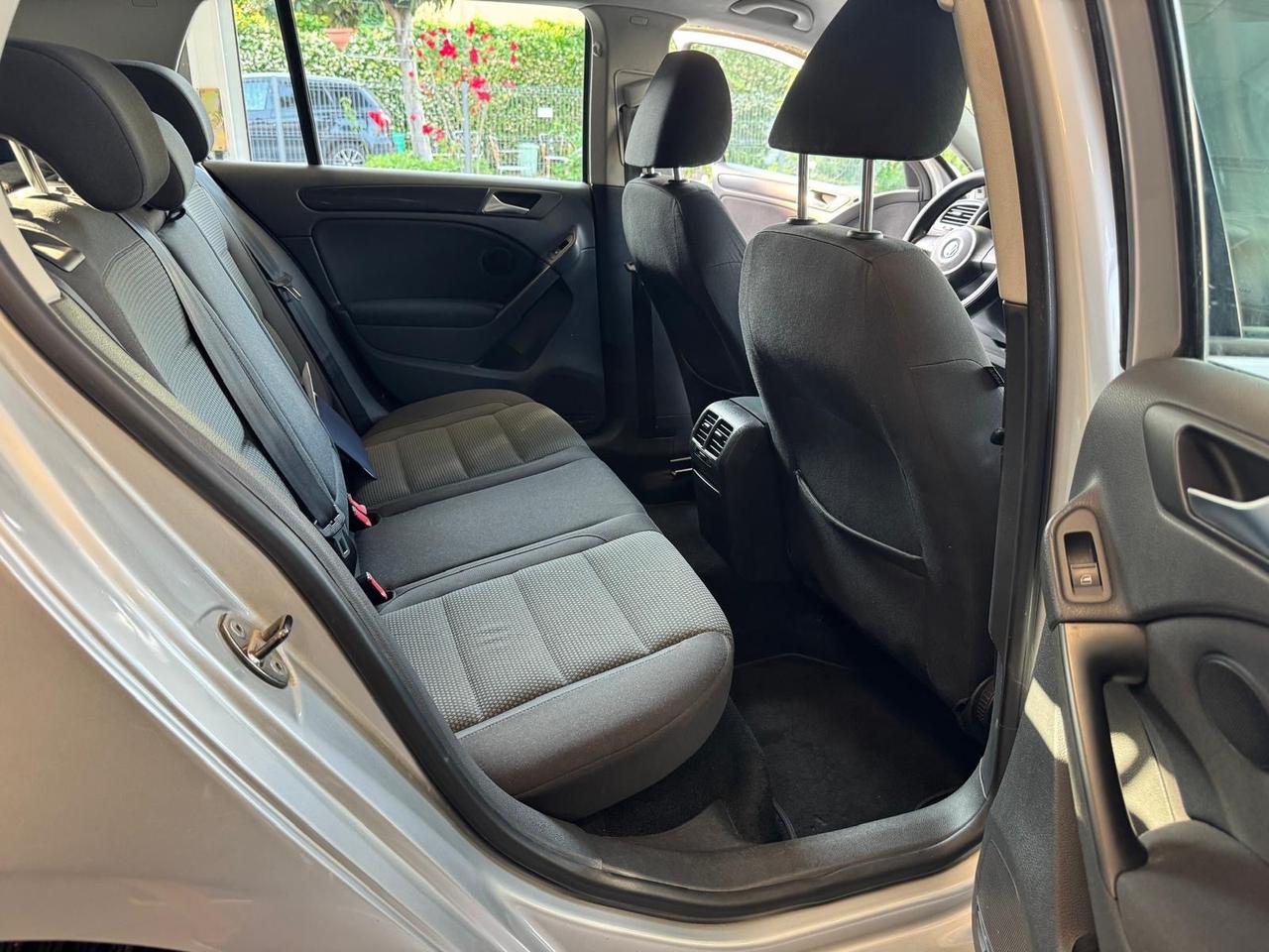 Volkswagen Golf 1.6 TDI DPF 5p.