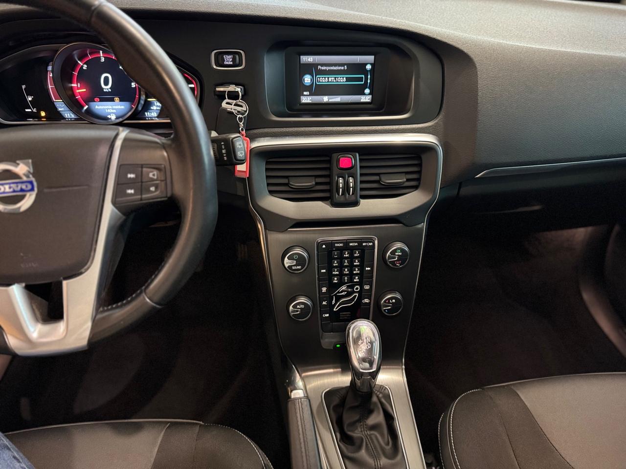 Volvo V40 D3 Geartronic Summum