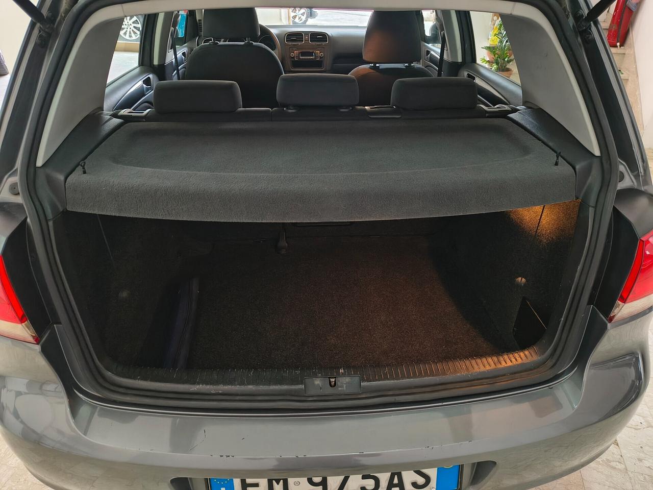 VOLKSWAGEN GOLF 1.6 TDI BUSINESS HIGHLINE