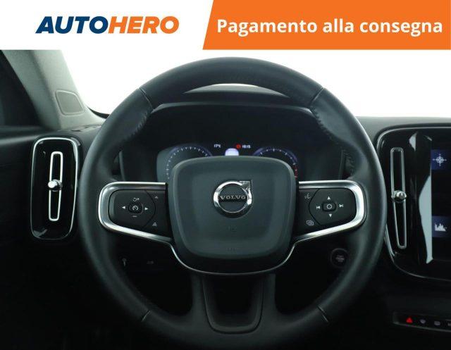 VOLVO XC40 T3 Geartronic Momentum Pro