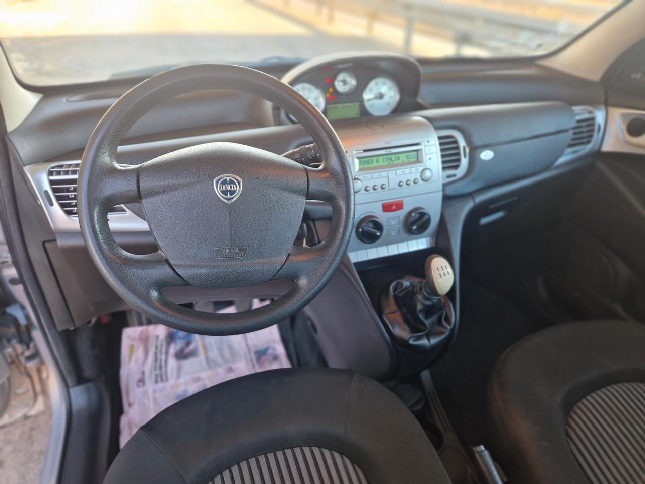 Lancia Ypsilon 1.2 Argento