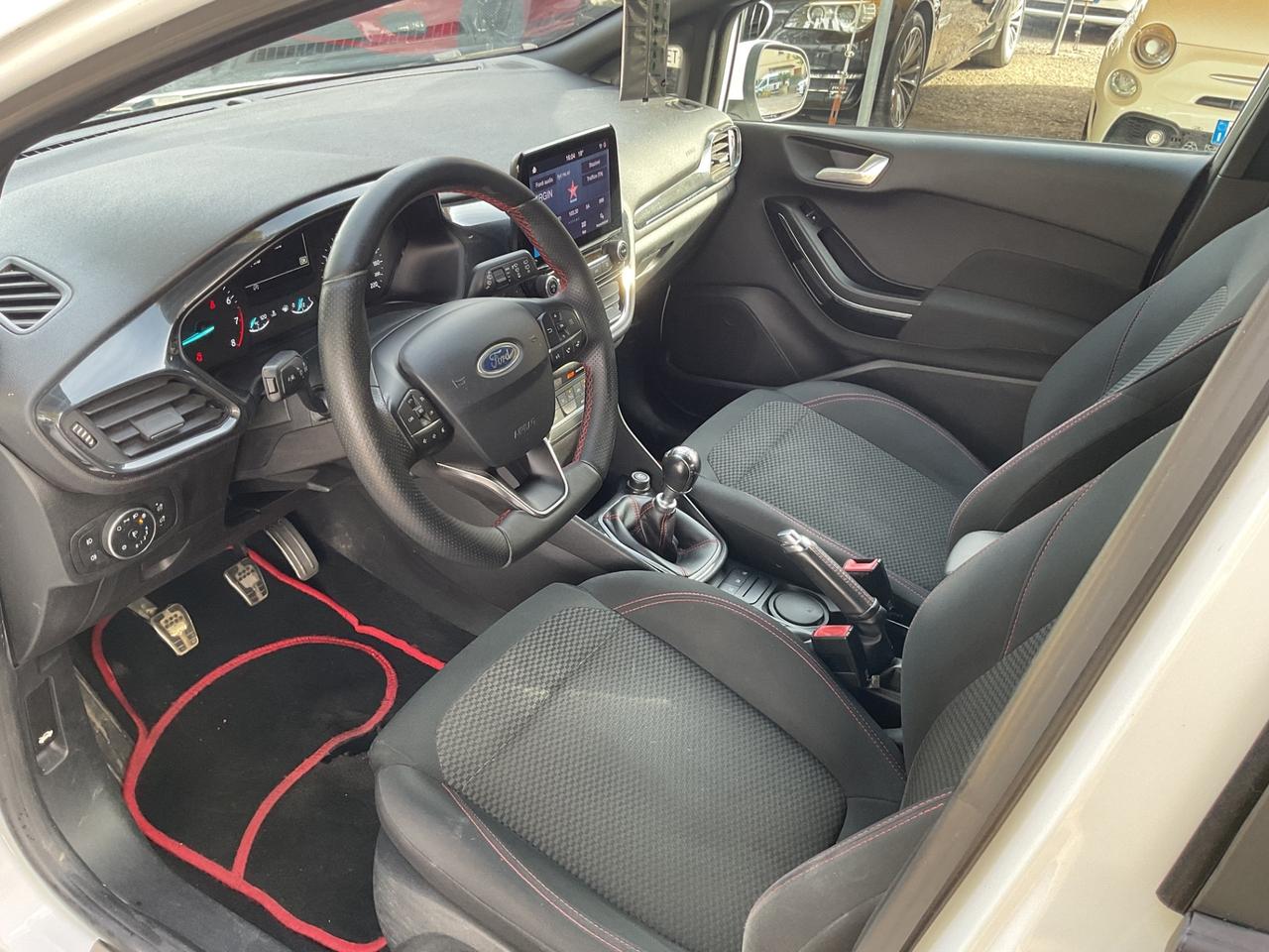 Ford Fiesta 1.0 Ecoboost 5 porte ST-Line OK NEOPATENTATI