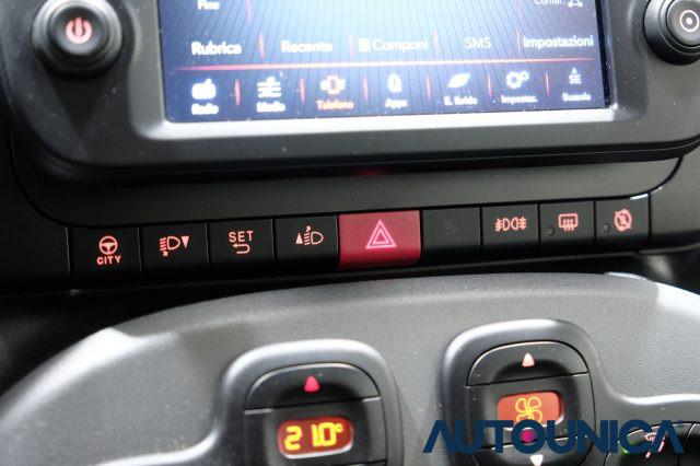 FIAT Panda 1.0 FIREFLY S&S HYBRID CITY CROSS NEOPATENTATI