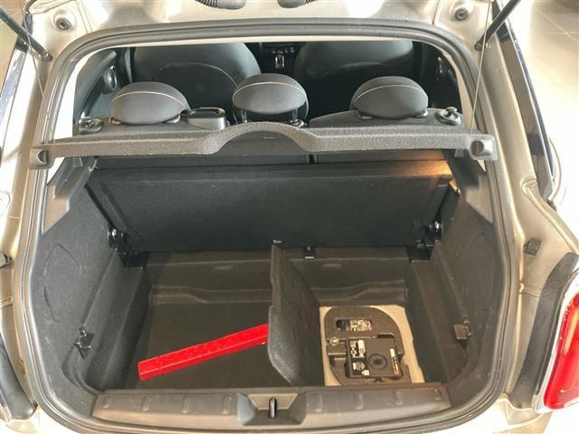MINI Mini 5 Porte 1.5 Twin Power Turbo Cooper Essential