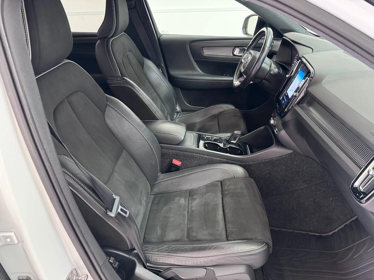 VOLVO XC40 2.0D 190cv GEARTRONIC 4WD R-DESIGN